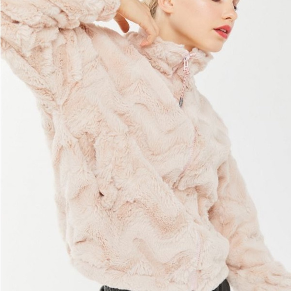 Urban Outfitters Women's Cream Faux Fur Jacket